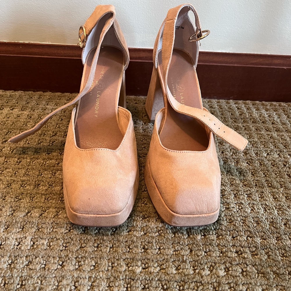 Women's Tan Platform Heels
